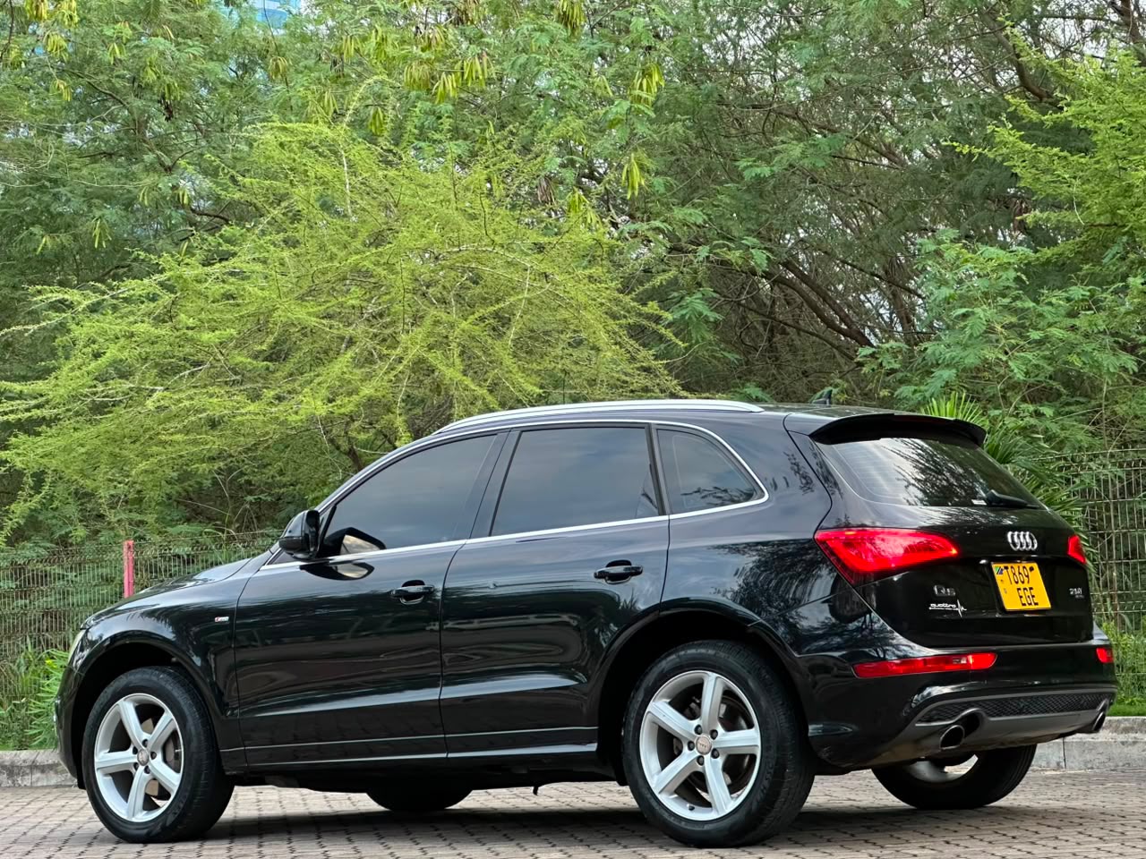 AUDI Q5 S Line (NDAR0) thumbnail 3